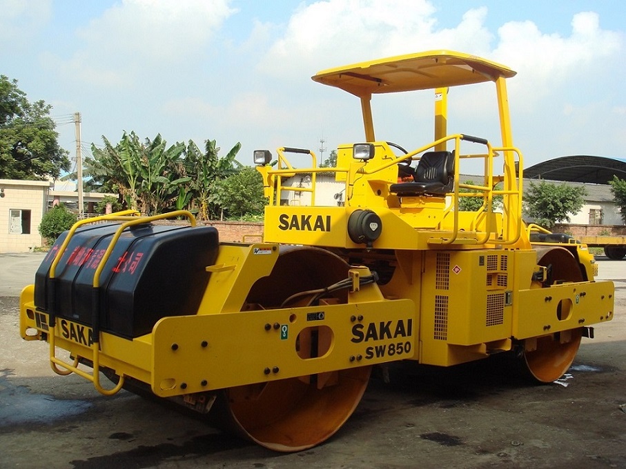 雙鋼輪壓路機(jī) 酒井SW850